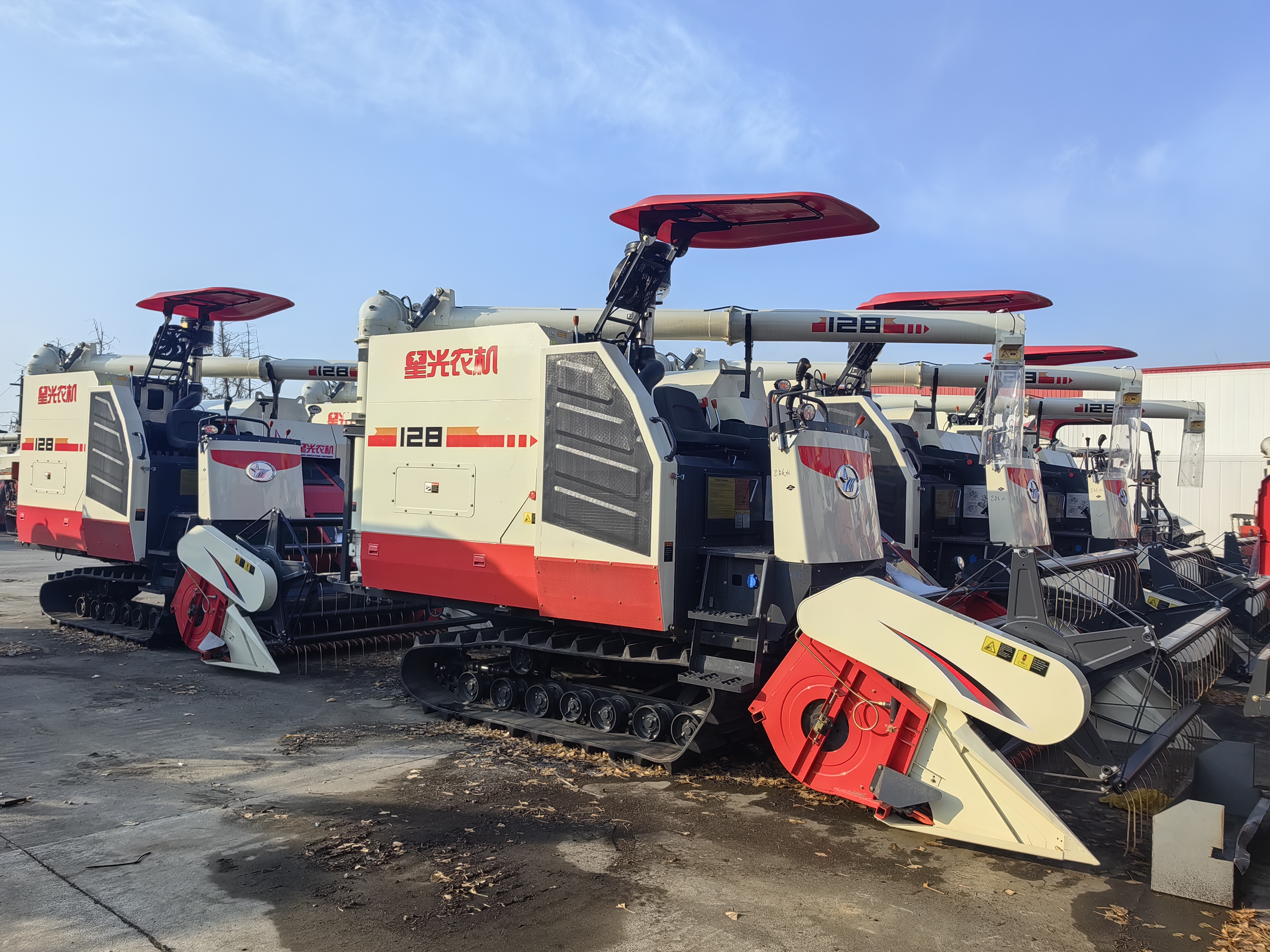4lZ-7.0Z Full-Feed Combine Harvester